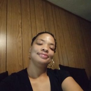 Meet your Posher, Tomeka